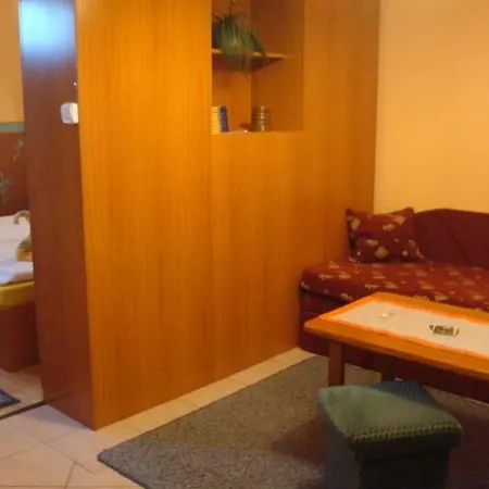 شقة Budai Apartmanhaz