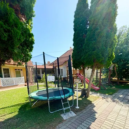 Budai Apartmanhaz شقة